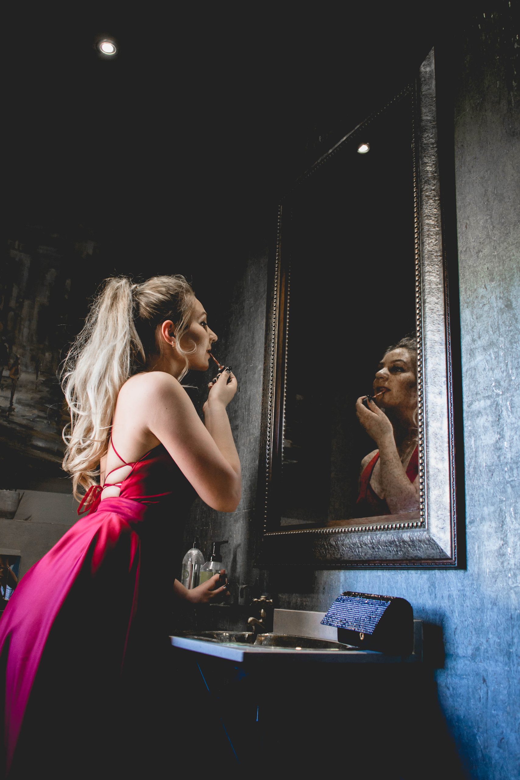 red dress makeup